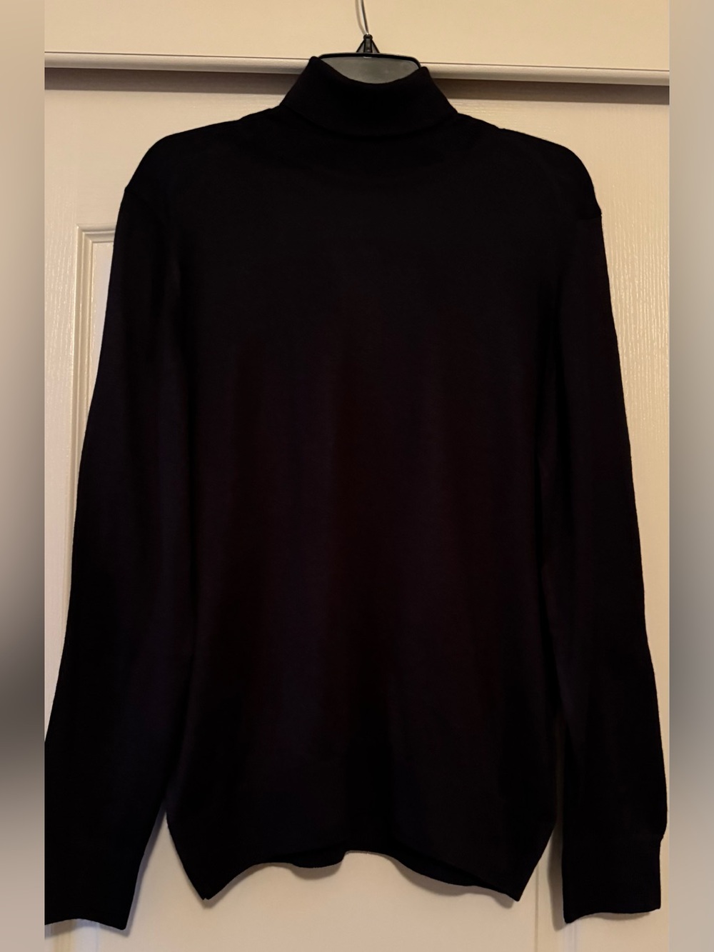 Men's Black Crewneck Sweater - Classic Knit